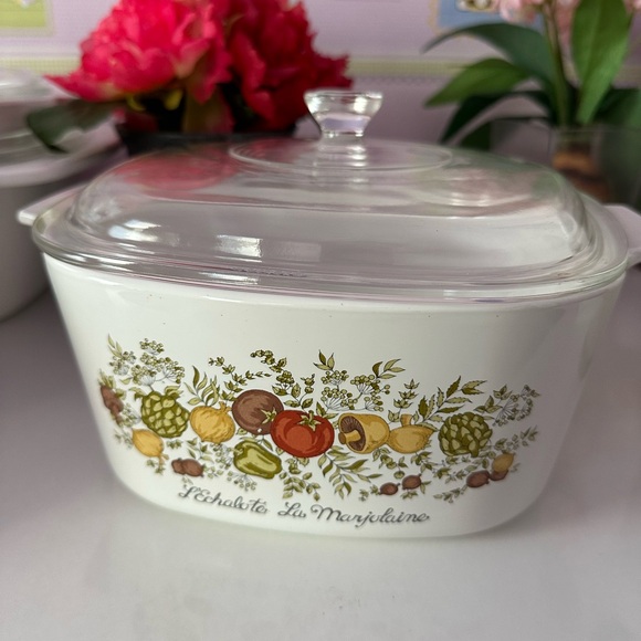 Vintage Corning Ware L’Echalote La Marjolaine 3 Qt Casserole Dish with lid A3B - Picture 2 of 5